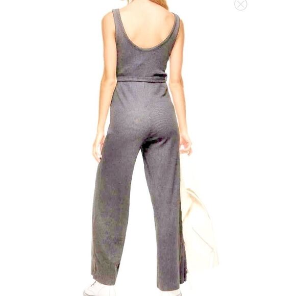 NWT Topshop Ribbed Slouch Sleeveless Jumpsuit - Picture 3 of 4